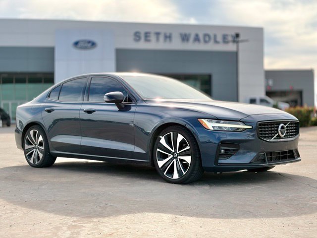 Used 2022 Volvo S60 B5 Momentum w/ Advanced Package AWD/4WD image 1
