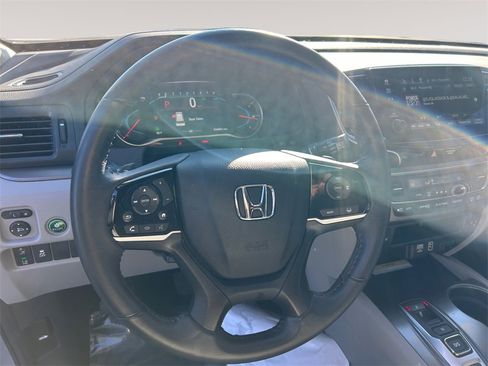 Used 2022 Honda Pilot Special Edition image 12