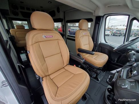 New 2023 RAM ProMaster 2500 w/ Driver Convenience Group image 9