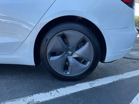 Used 2020 Tesla Model 3 Standard Range Plus RWD image 26