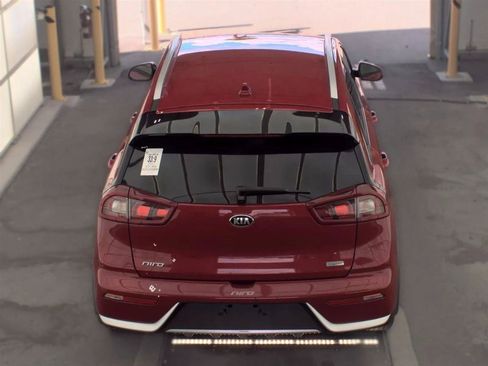 Used 2017 Kia Niro LX FWD image 6