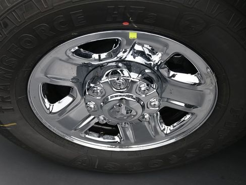 New 2026 RAM 2500 Tradesman AWD/4WD image 18