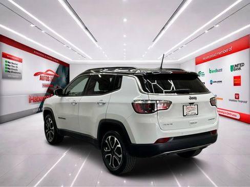 Used 2023 Jeep Compass Limited AWD/4WD image 5