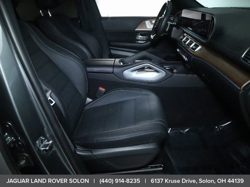 Used 2025 Mercedes-Benz GLS 450 4MATIC image 32