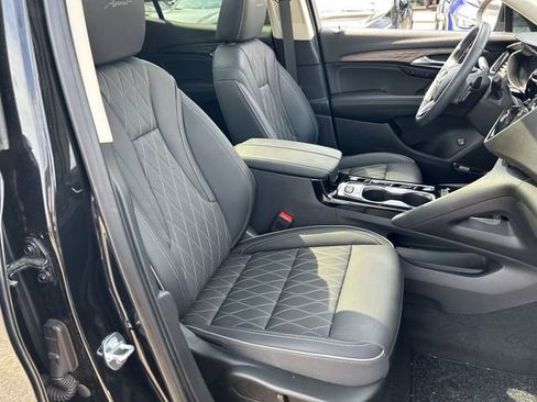 Used 2023 Buick Envision Avenir AWD/4WD image 27