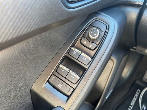 Used 2025 Subaru Crosstrek 2.5i Limited AWD/4WD image 14