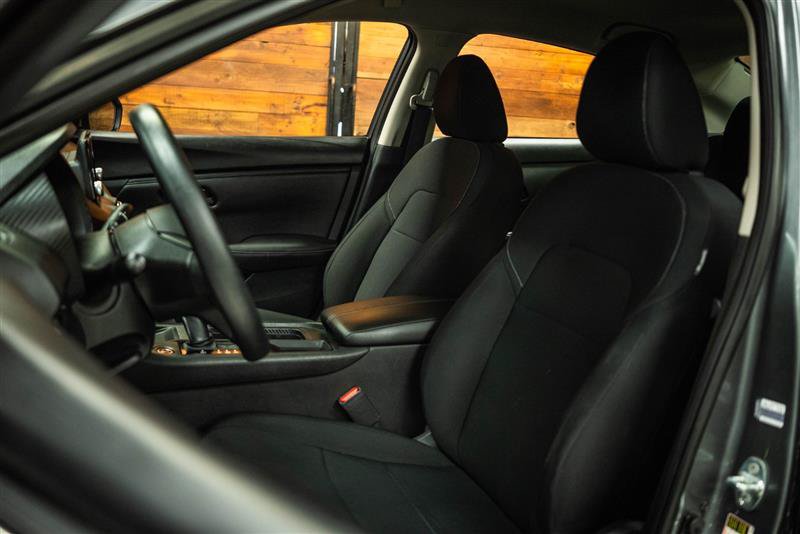 Used 2024 Nissan Sentra S FWD image 9