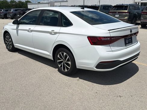 Certified 2025 Volkswagen Jetta S FWD image 4