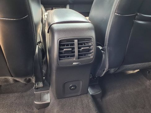 Used 2025 Ford Escape ST-Line FWD image 12
