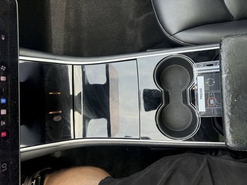 Used 2020 Tesla Model 3 Long Range AWD/4WD image 22