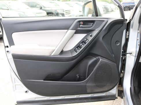 Used 2014 Subaru Forester 2.5i Premium w/ All-Weather Package image 12