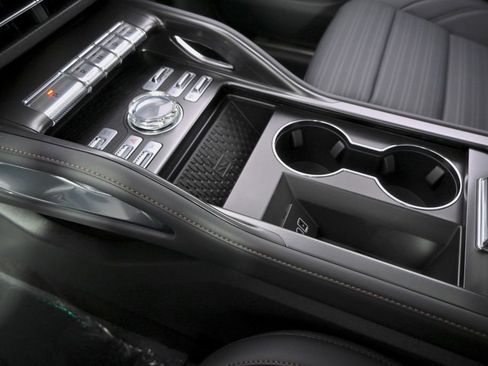 New 2026 Lincoln Nautilus Reserve image 31