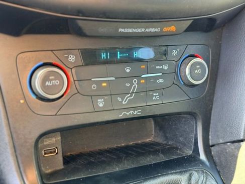Used 2017 Ford Focus SE image 14