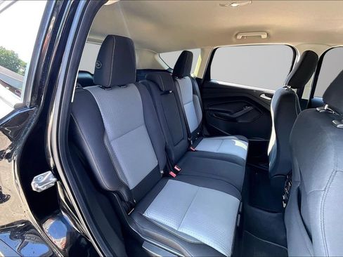 Used 2018 Ford Escape SE w/ Ford Safe & Smart Package AWD/4WD image 21