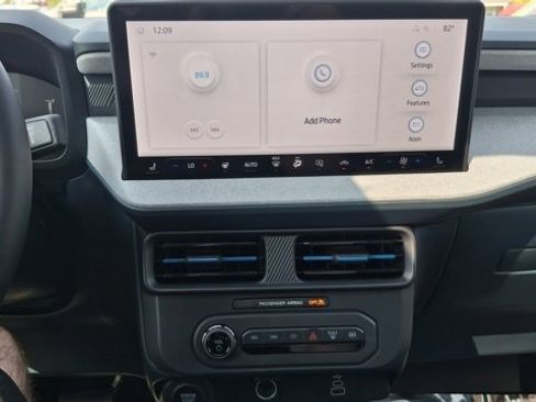 New 2025 Ford Maverick XLT w/ XLT Luxury Package image 8