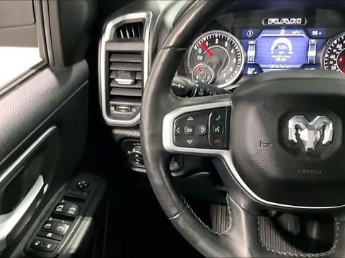 Used 2019 RAM 1500 Big Horn AWD/4WD image 12