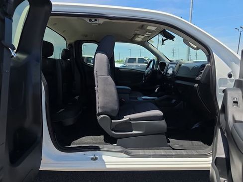 Used 2024 Nissan Frontier S w/ Technology Package RWD image 16