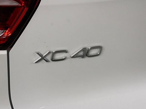 New 2026 Volvo XC40 B5 Plus w/ Climate Package image 16