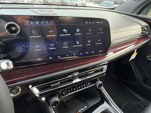 New 2026 Chevrolet Traverse Z71 w/ Enhanced Driving Package AWD/4WD image 28