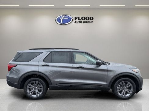 New 2026 Ford Explorer Active w/ Active Comfort Package AWD/4WD image 4
