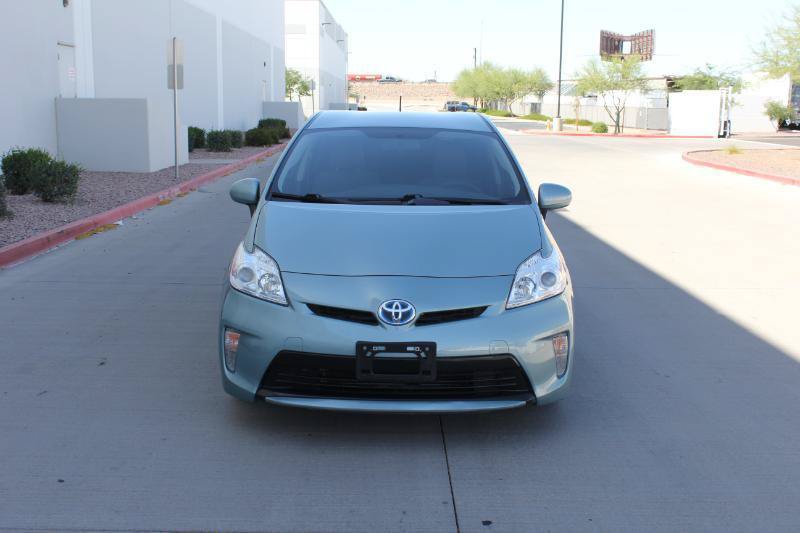 Used 2015 Toyota Prius Two FWD image 2