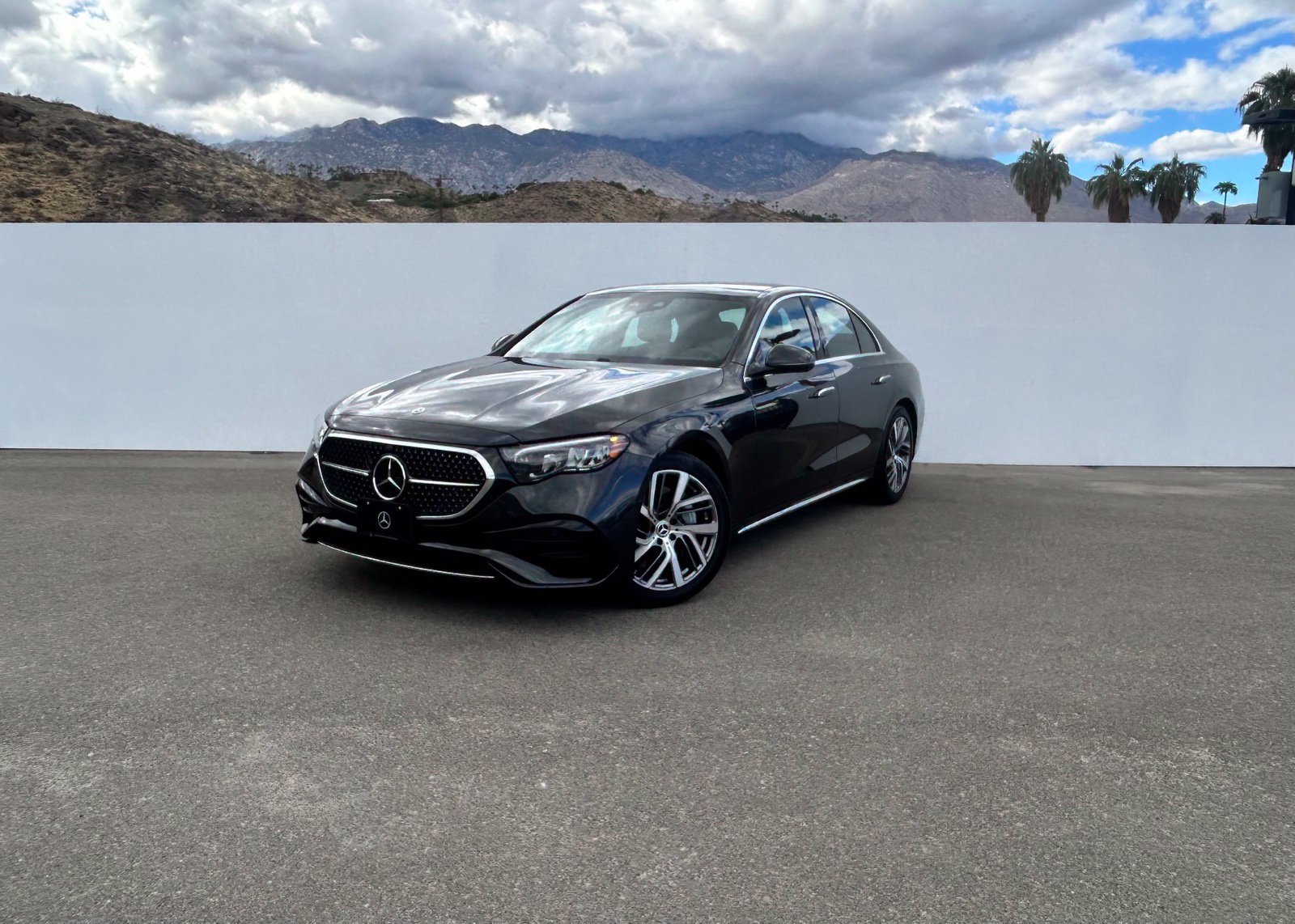 Used 2025 Mercedes-Benz E 450 4MATIC Sedan image 1