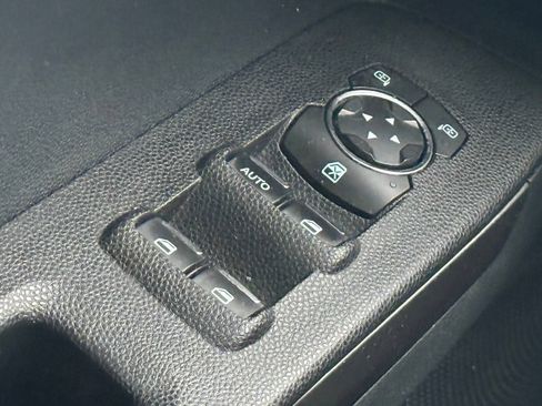 Used 2022 Ford EcoSport SE w/ SE Convenience Package AWD/4WD image 34