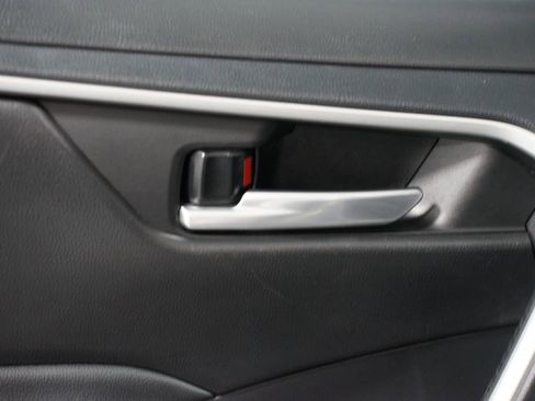 Certified 2023 Toyota RAV4 XLE image 32