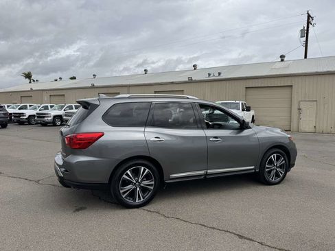 Used 2020 Nissan Pathfinder Platinum image 13