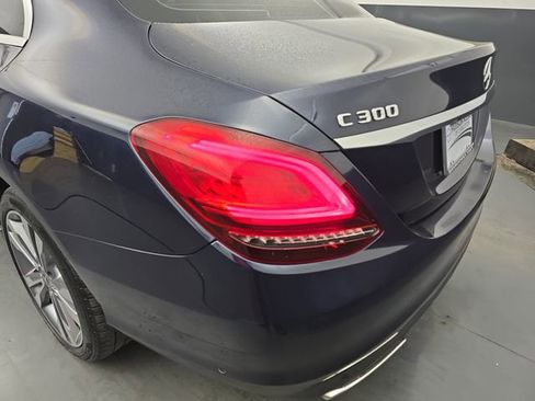 Used 2019 Mercedes-Benz C 300 4MATIC Sedan image 18