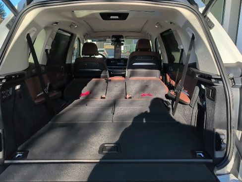 Certified 2023 BMW X7 xDrive40i w/ Premium Package image 35