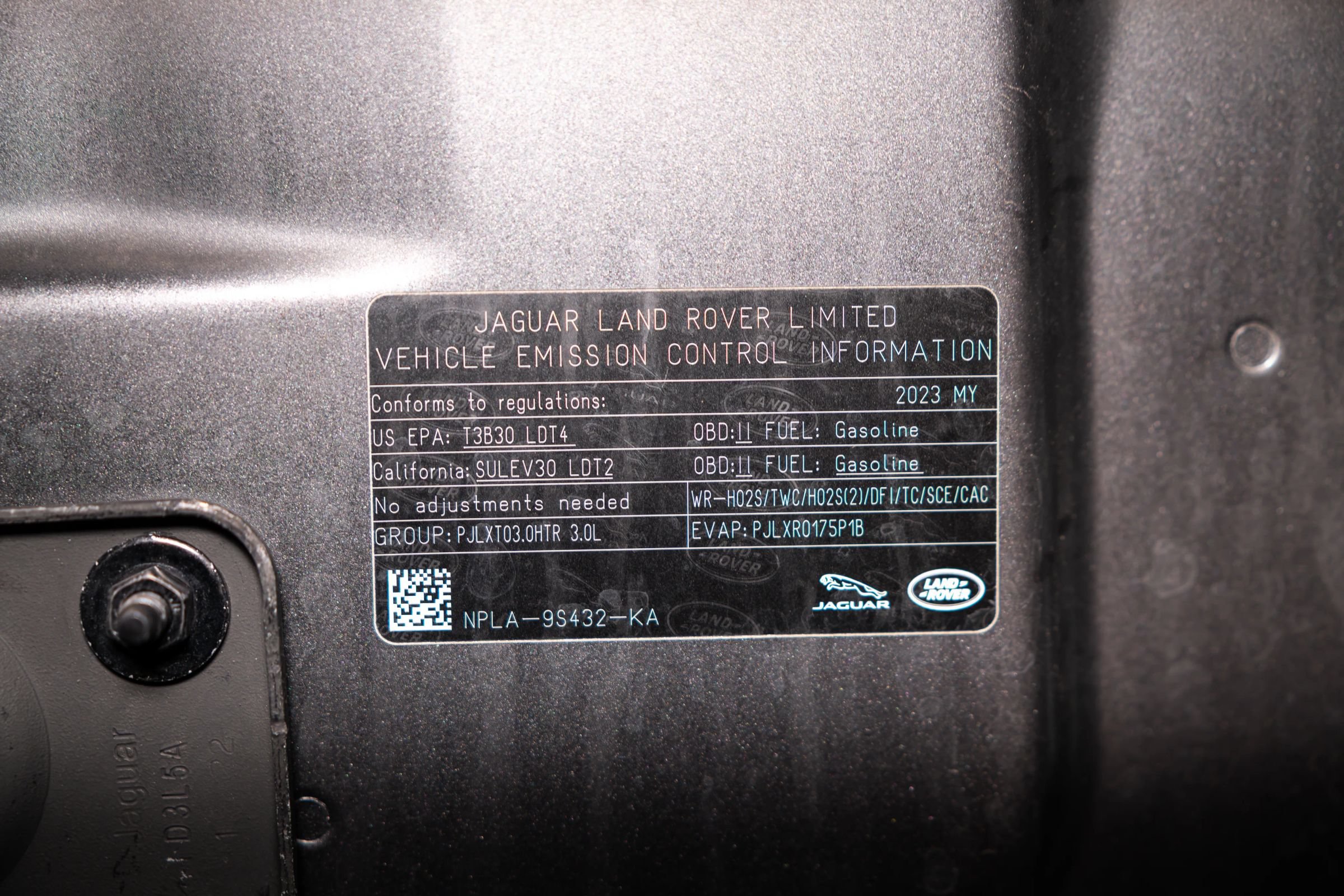 Used 2023 Land Rover Defender 130 First Edition AWD/4WD image 31
