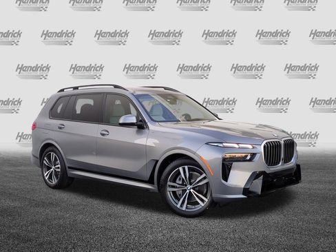 Used 2026 BMW X7 xDrive40i w/ M Sport Package AWD/4WD image 2