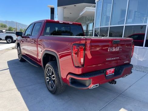 Used 2025 GMC Sierra 1500 AT4 w/ AT4 Premium Package AWD/4WD image 4