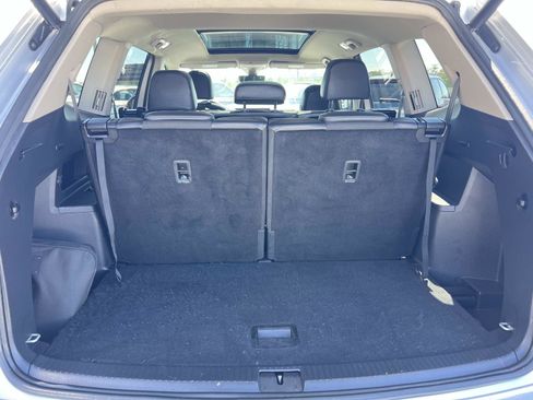 Used 2019 Volkswagen Atlas SE w/ Panoramic Sunroof Package FWD image 25