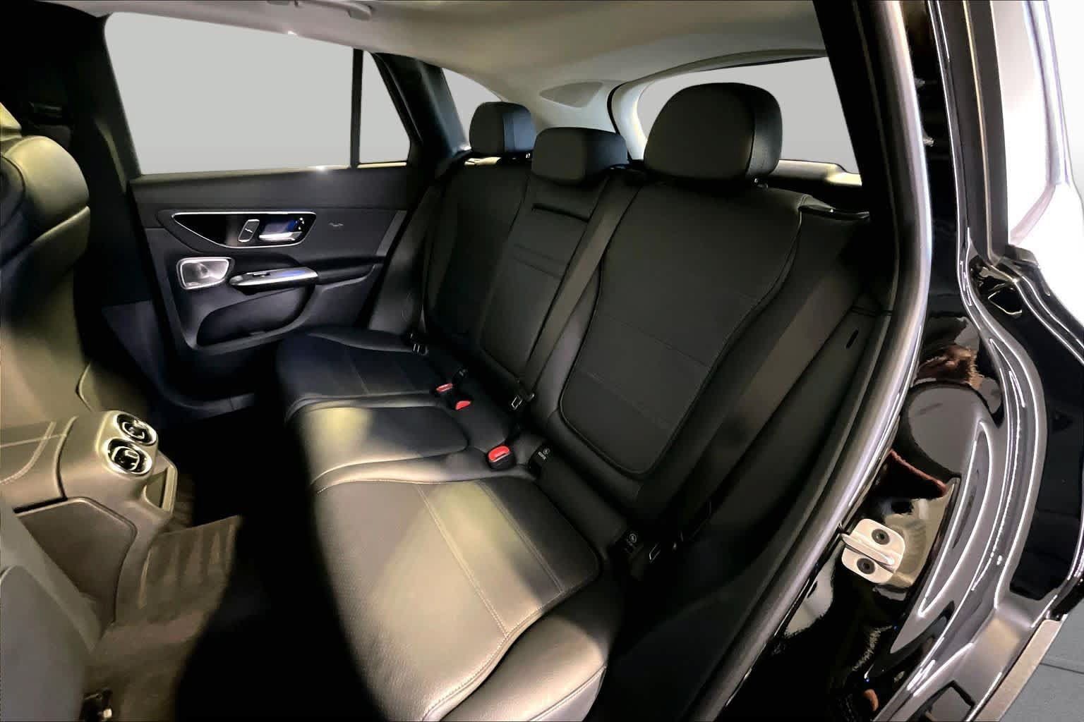 Used 2023 Mercedes-Benz GLC 300 4MATIC image 21