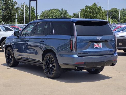 Certified 2025 Cadillac Escalade Sport Platinum w/ LPO, ONYX Package AWD/4WD image 4