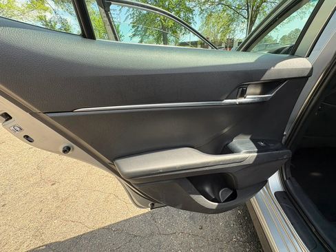 Used 2019 Toyota Camry SE image 20