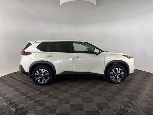 Certified 2023 Nissan Rogue SV image 7