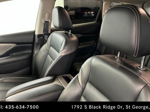 Used 2017 Nissan Murano SL AWD/4WD image 16