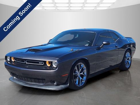 Used 2022 Dodge Challenger GT RWD image 3