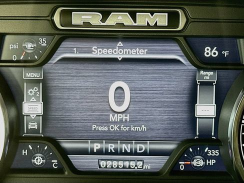 Used 2023 RAM 3500 Laramie AWD/4WD image 15