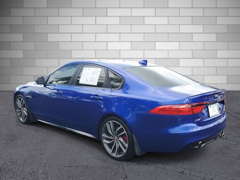 Used 2018 Jaguar XF S image 3