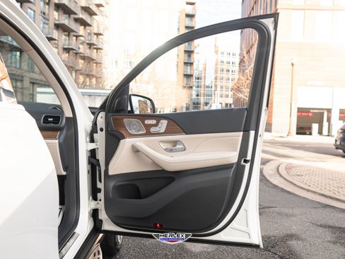 Used 2020 Mercedes-Benz GLE 350 4MATIC image 44