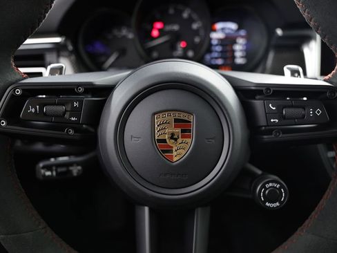 New 2026 Porsche Macan GTS image 34