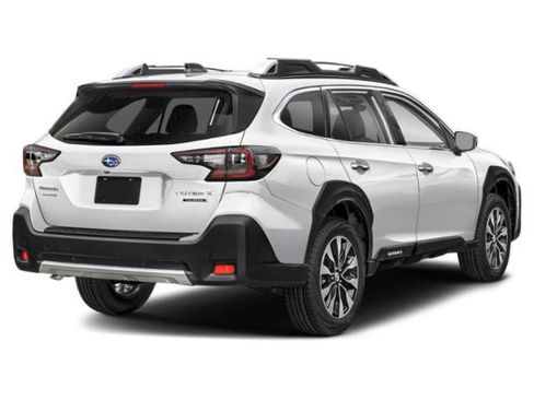 Certified 2025 Subaru Outback Touring AWD/4WD image 2