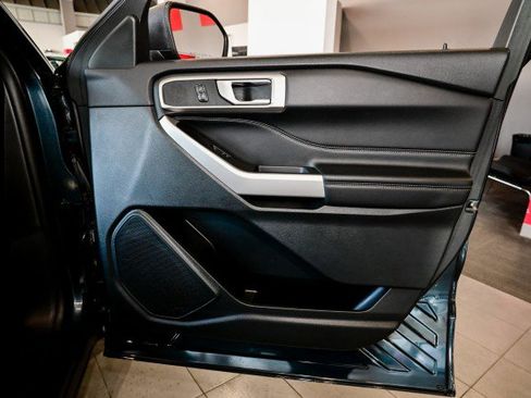 Used 2023 Ford Explorer XLT w/ Equipment Group 202A image 25