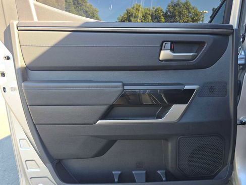 Used 2024 Toyota Tundra Limited image 16