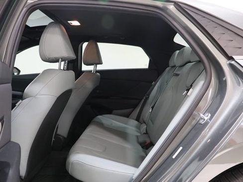Used 2026 Hyundai Elantra Limited FWD image 33