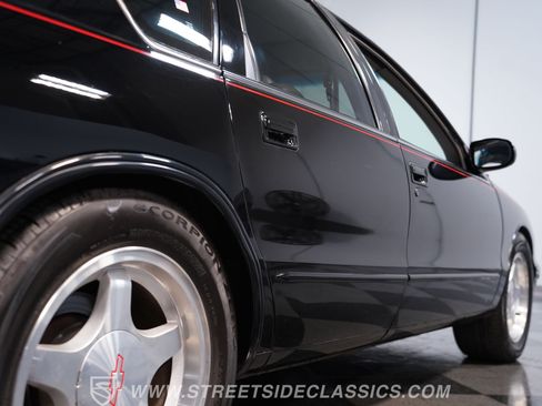 Used 1995 Chevrolet Impala SS RWD image 23